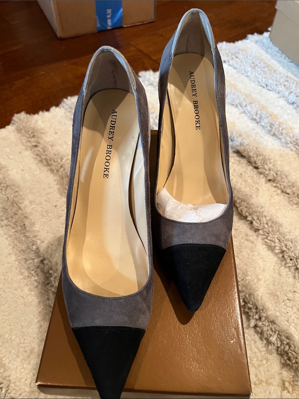 Audrey Brooke Two-Tone Gray and Black Pointed Toe Pumps